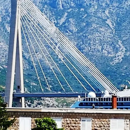 شقة Ban دوبروفينك