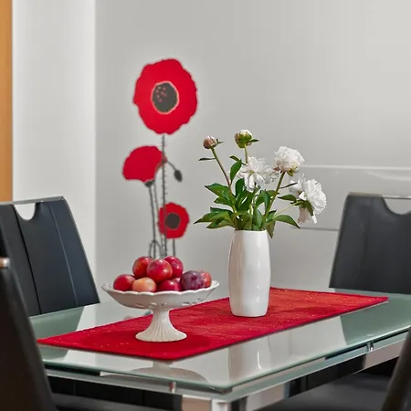 Ban Apartament
